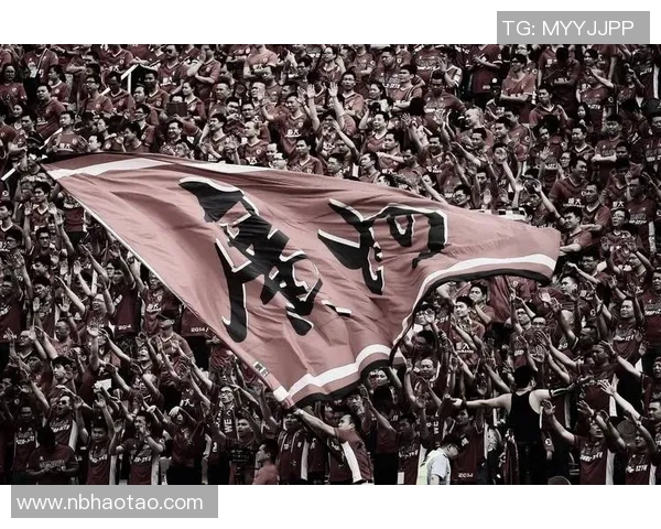 有明足球明星的辉煌历程与成就背后的故事与启示